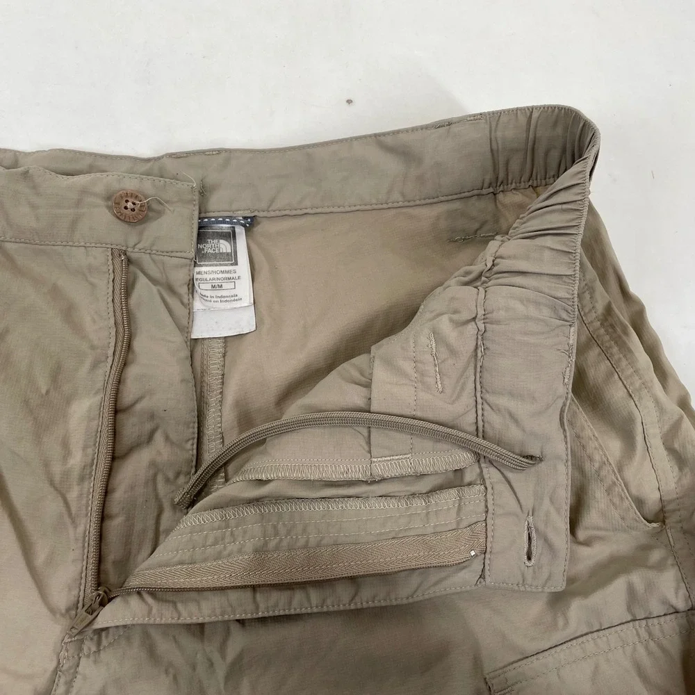 The North Face Mens Khaki Tan Nylon Ripstop Cargo Shorts Size Medium AU0W S08